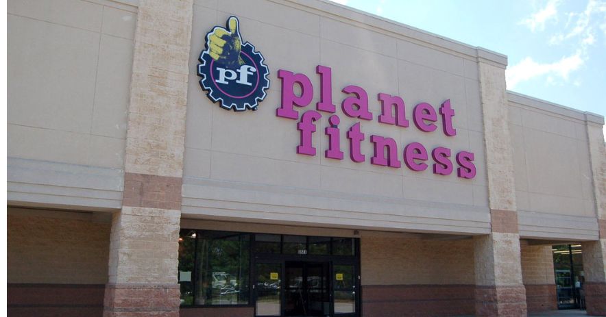 What is the Policy on Bringing Guests to Planet Fitness