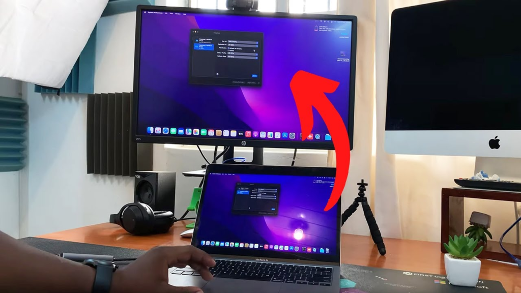 how to connect external monitor to MacBook air
